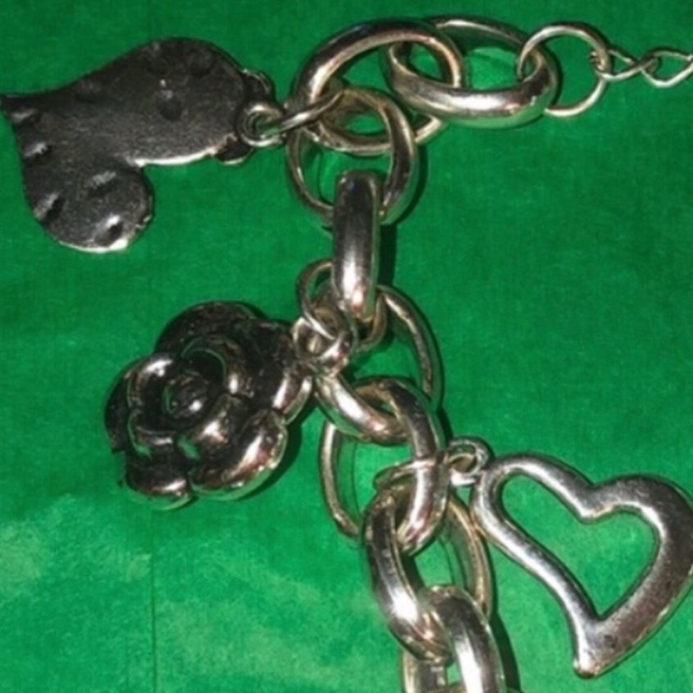 Silver bracelet with charms. - Picture 3 of 5